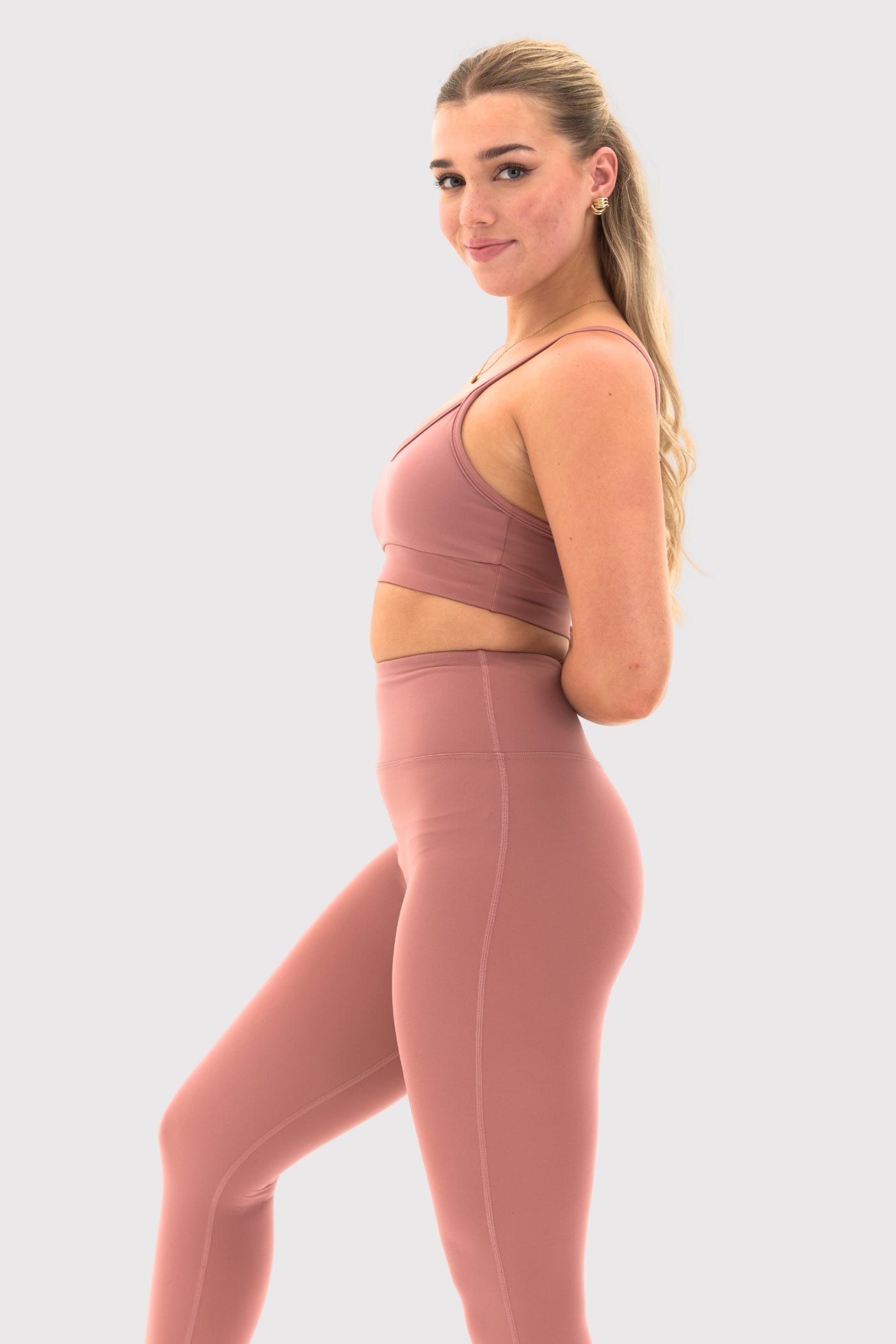 Scoop Neck Bra