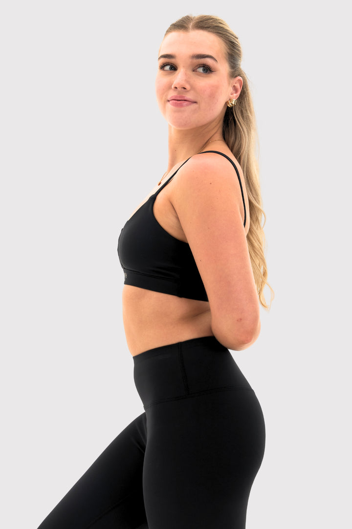 Flexara™ Open-Back Medium-Support Bra