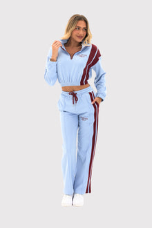 baggy sweatpants