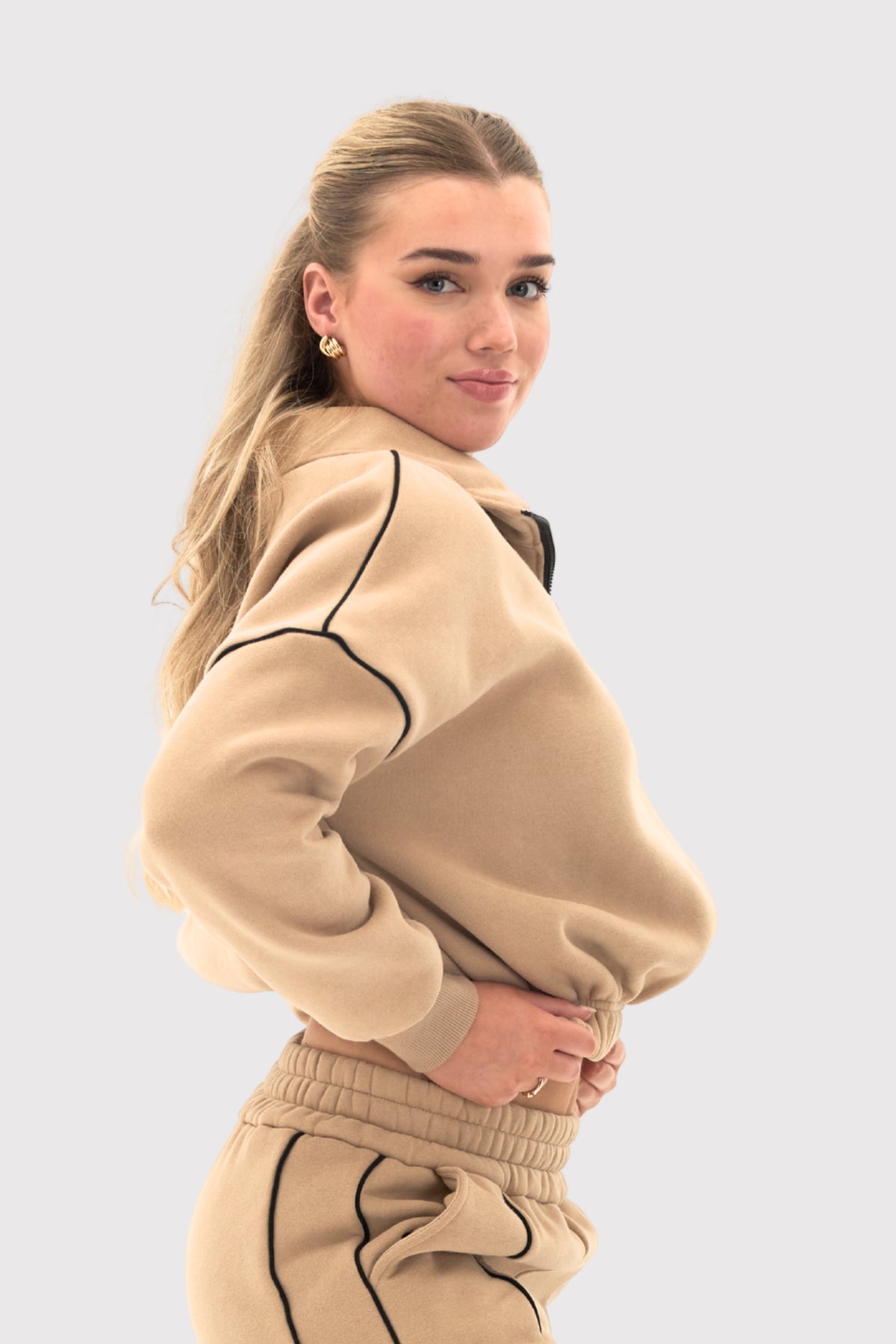 ladies fleece sweatshirt